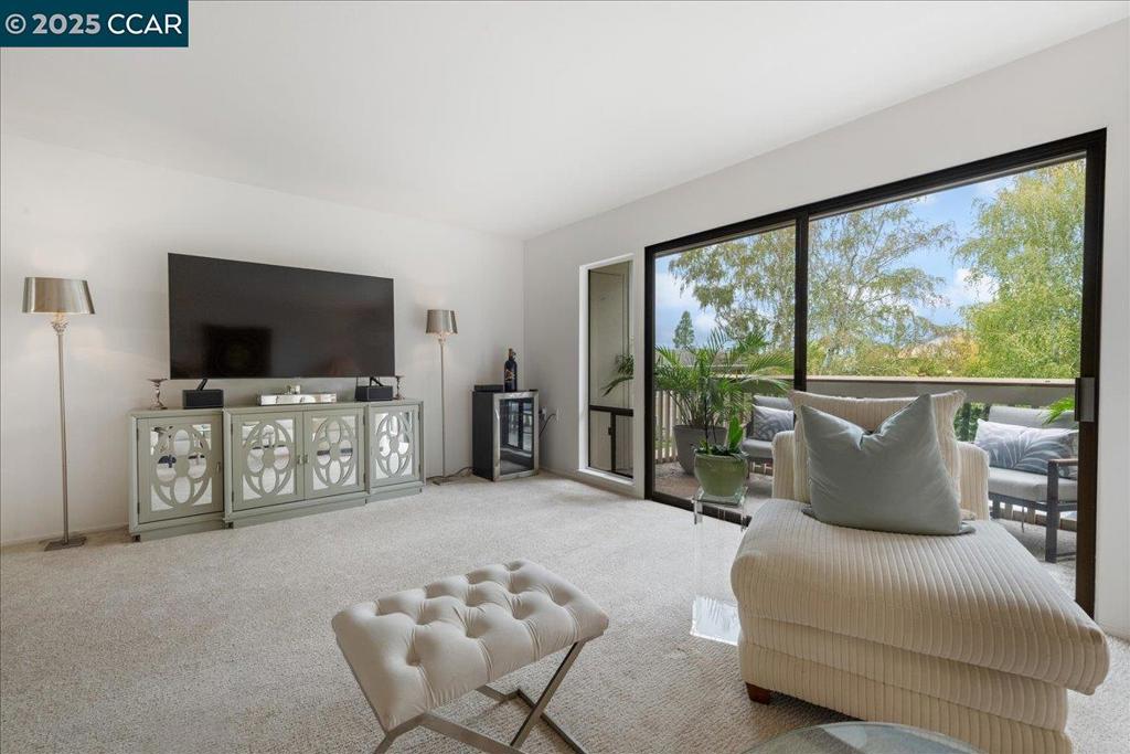 ROSSMOOR - Residential