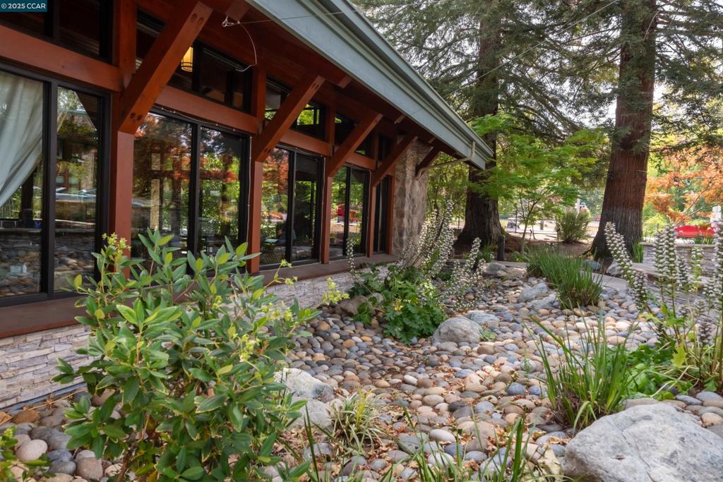 ROSSMOOR - Residential