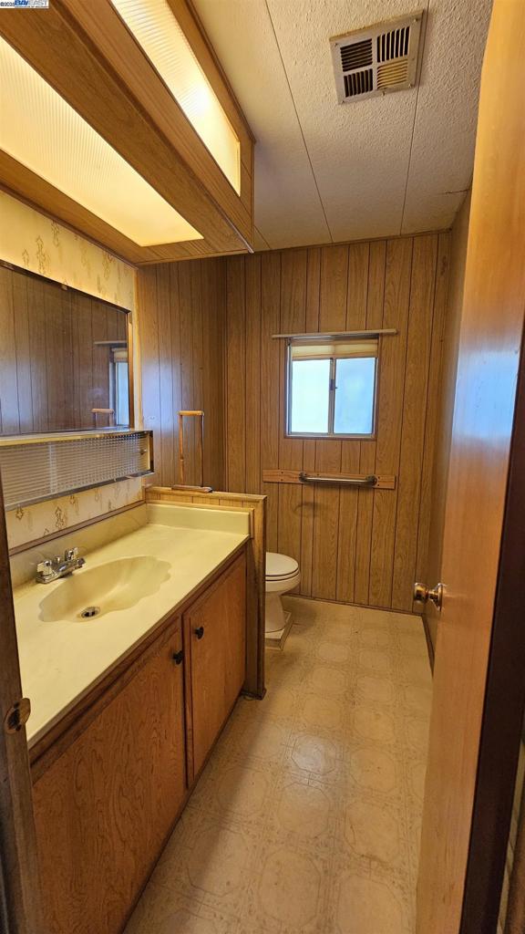 2505 jackson