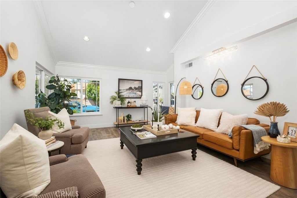 22071 Teresa, Mission Viejo CA 92692 - Photo 6