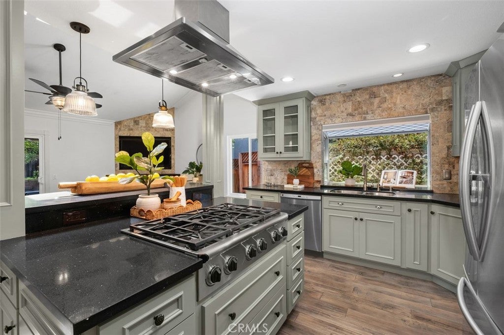 22071 Teresa, Mission Viejo CA 92692 - Photo 13