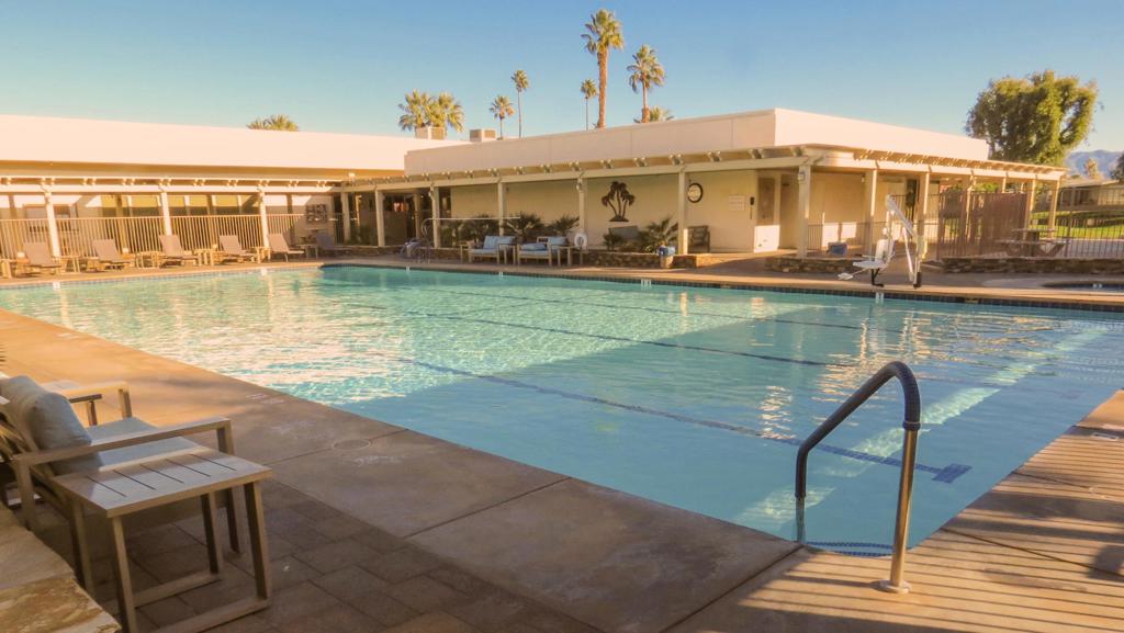 Palm Desert Greens - Manufactured In Park