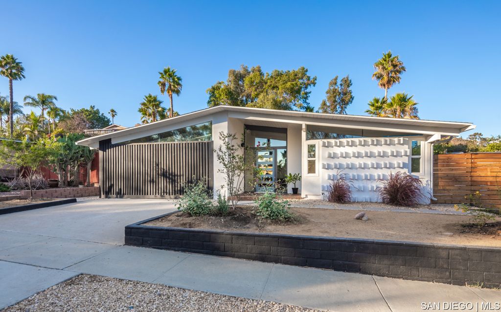 listing image 130725236700271073142