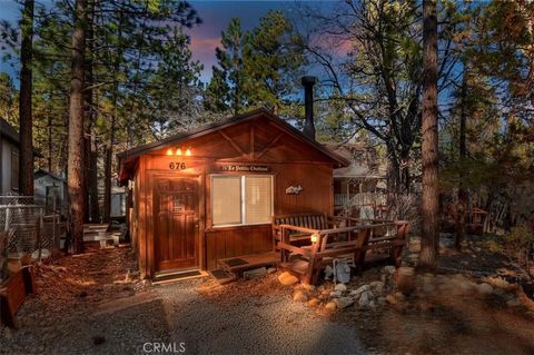Photo of 676 Pine Lane, Sugarloaf, CA 92386 (MLS # IG26020081)