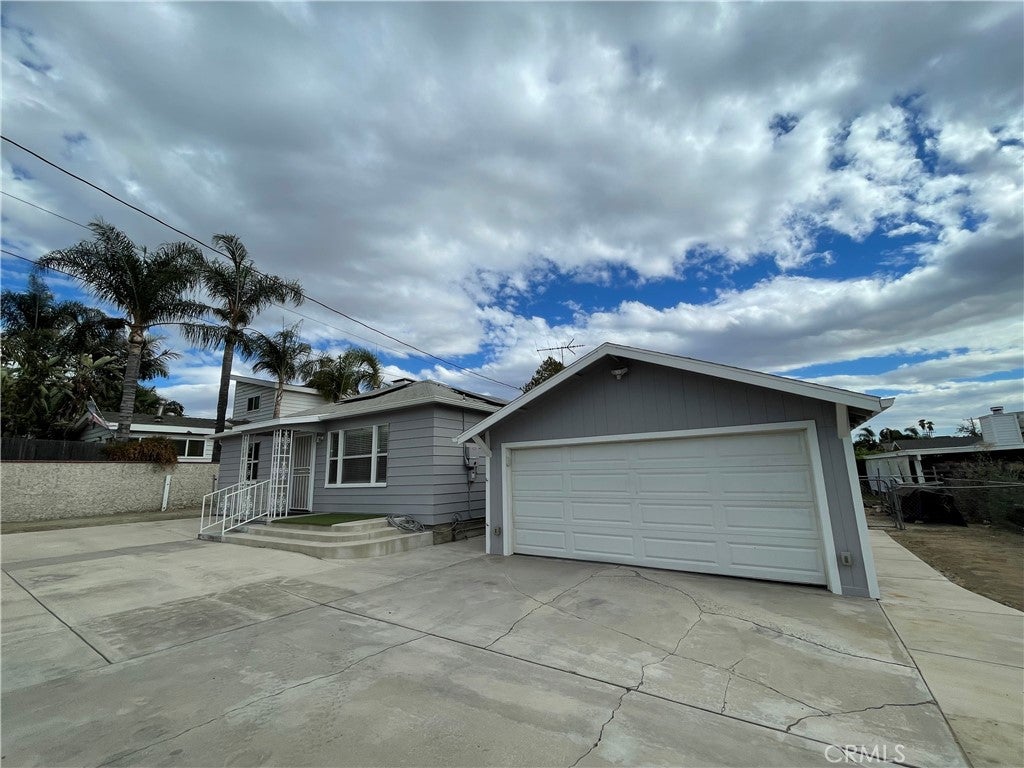 1878 Capri Avenue