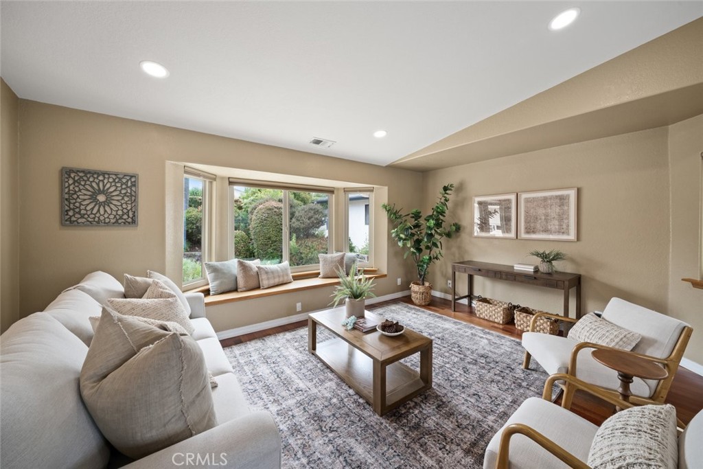 328 Valley View Drive