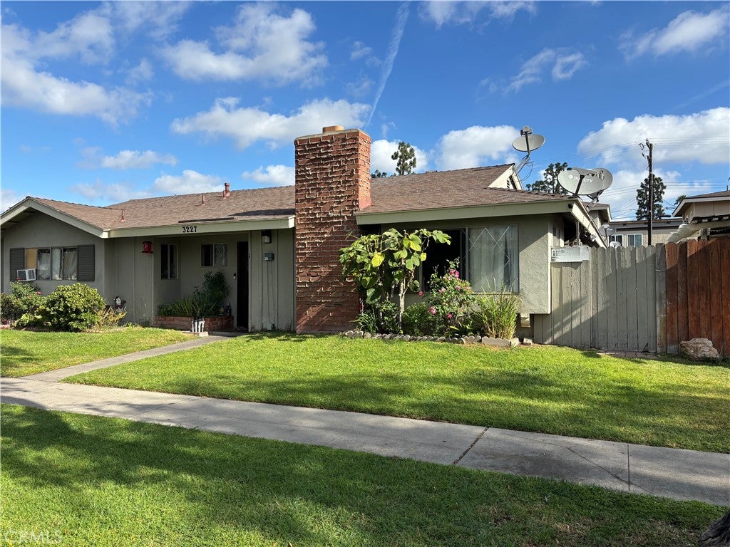 Photo 1 of 4 — 3227 W Cabot Drive, Anaheim, CA 92804