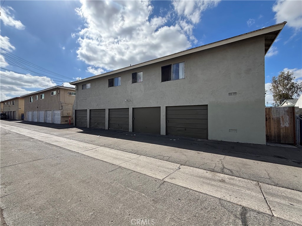 3227 W Cabot Drive