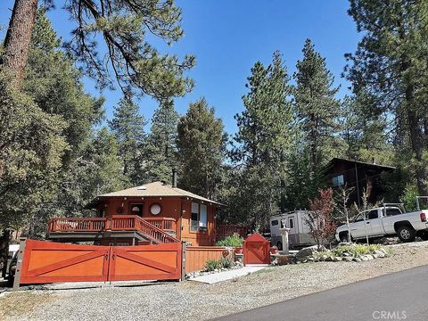 Photo of 1916 Teton Way, Pine Mountain Club, CA 93222 (MLS # OC25148075)