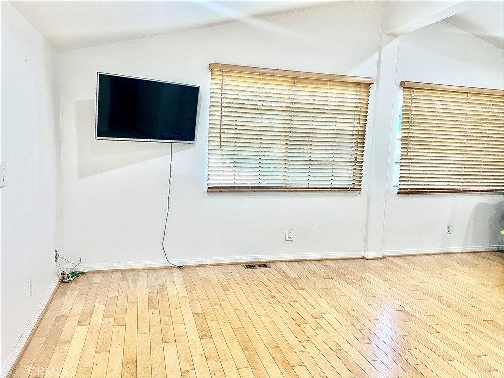 Old Agoura (850) - Residential Lease