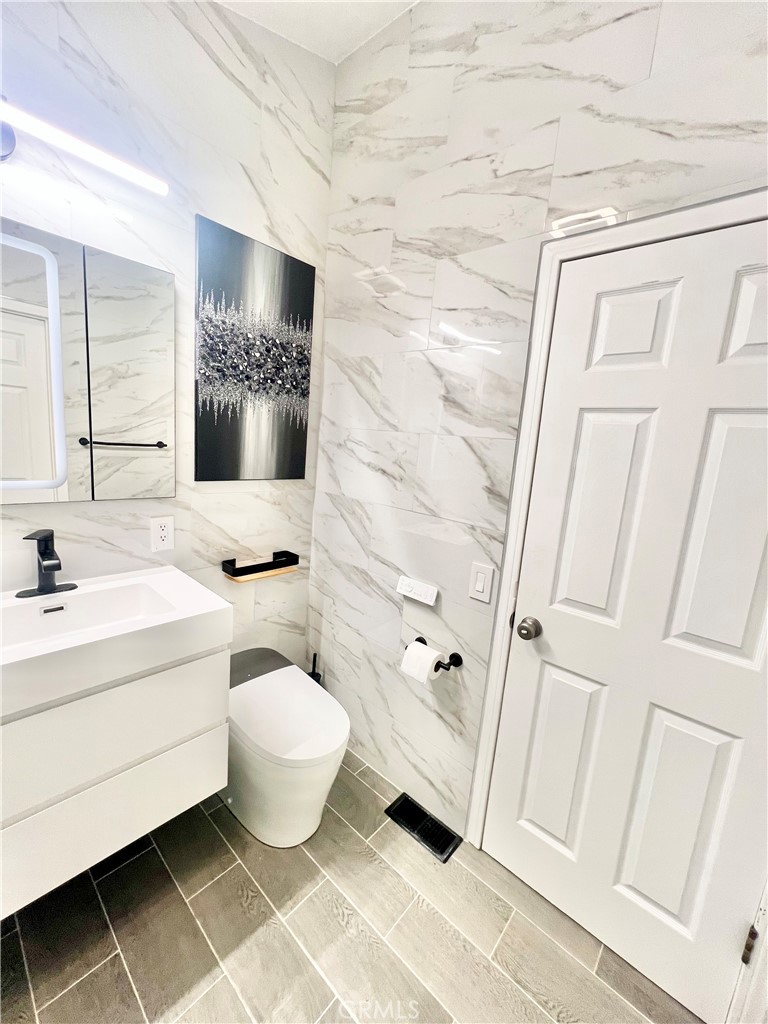 Old Agoura (850) - Residential Lease