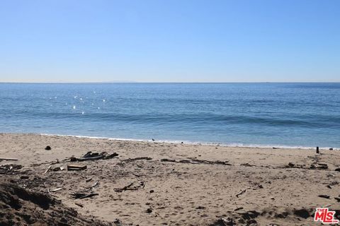 Photo of 21306 Pacific Coast Highway, Malibu, CA 90265 (MLS # 25627117)