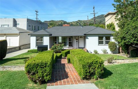 Photo of 2111 N Verdugo Rd, Glendale, CA 91208 (MLS # GD26057984)