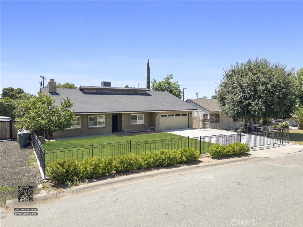 Photo of 1769 Burton Way, Bakersfield, CA 93306 (MLS # PI26130564)