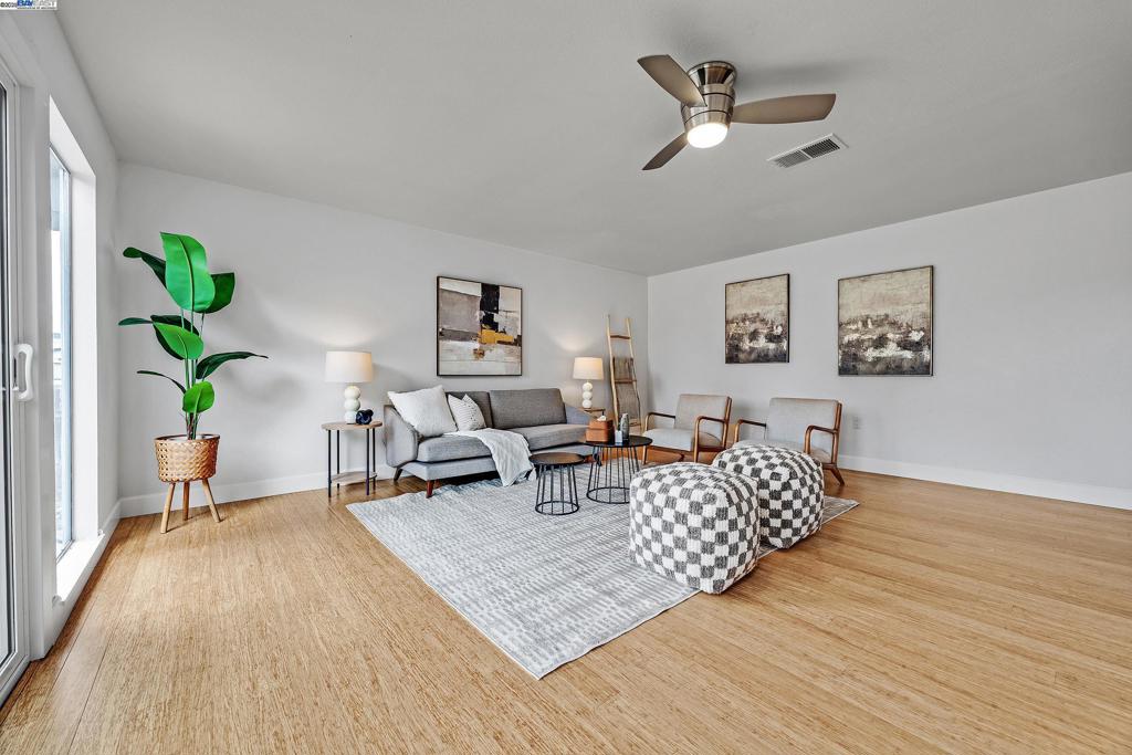 SPRINGTOWN - Residential