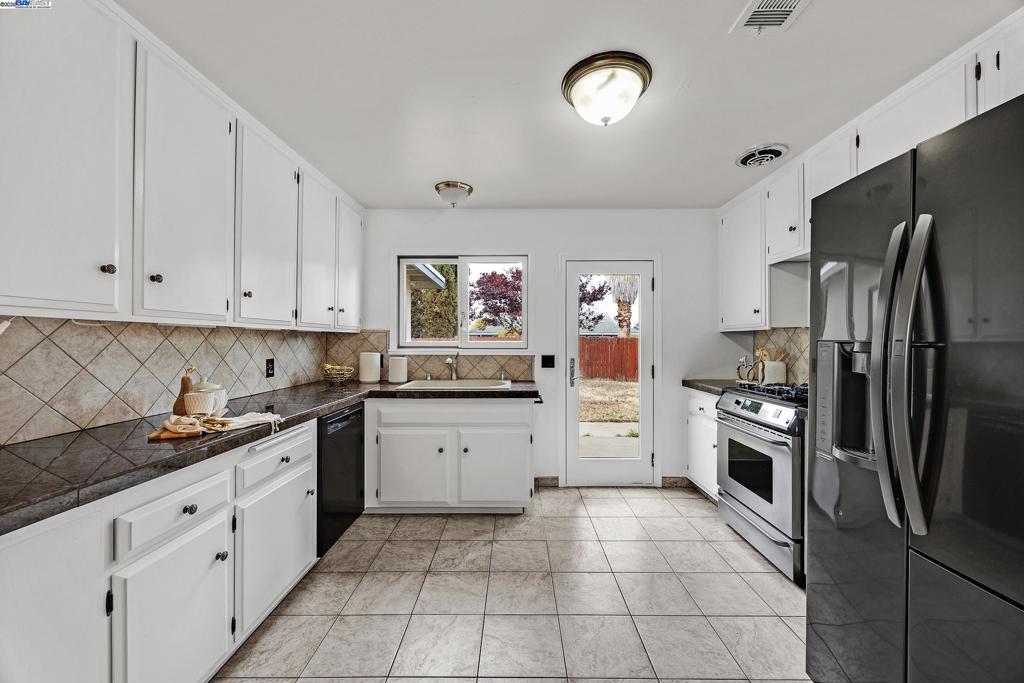 SPRINGTOWN - Residential