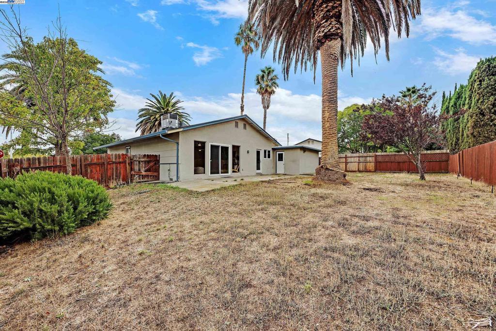SPRINGTOWN - Residential