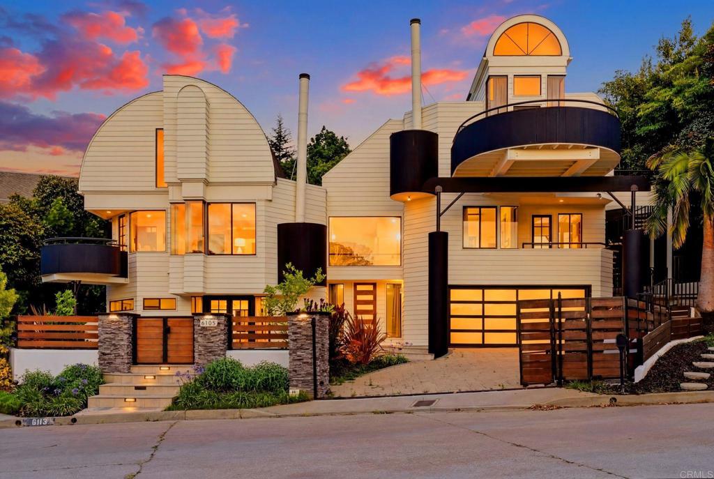 6105 Avenida Chamnez