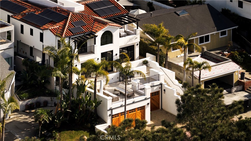 305 W Avenida Gaviota