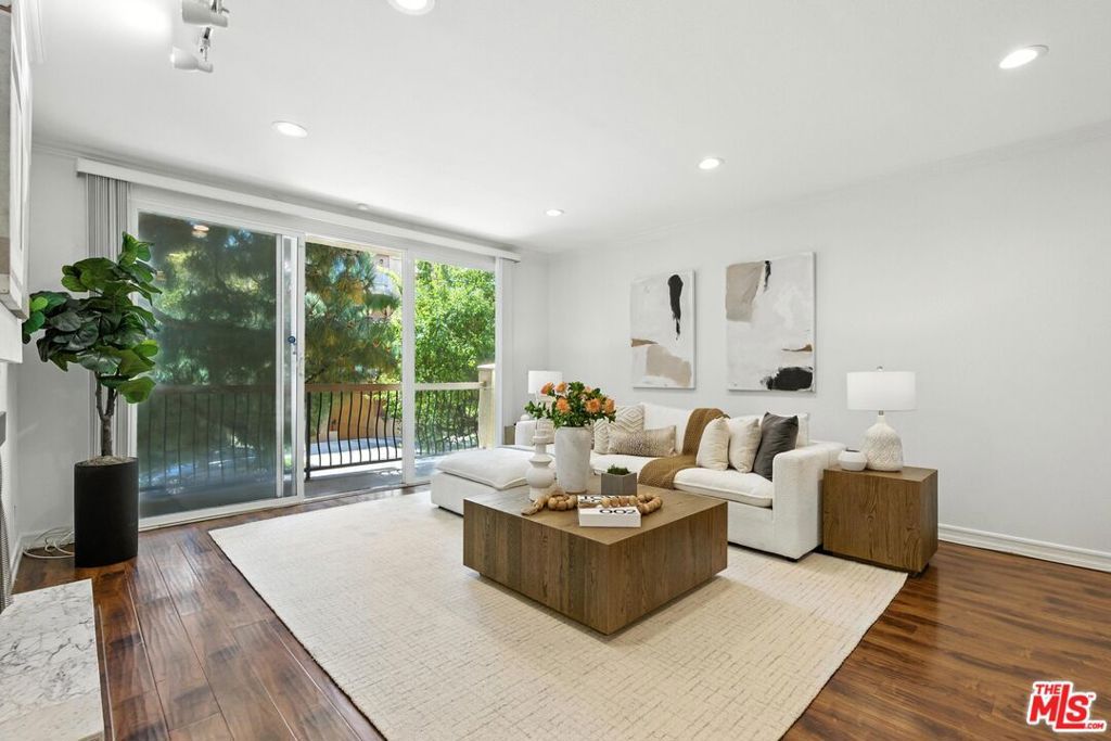Photo of 1520 Camden Avenue #103, Los Angeles, CA 90025 (MLS # 25564881)