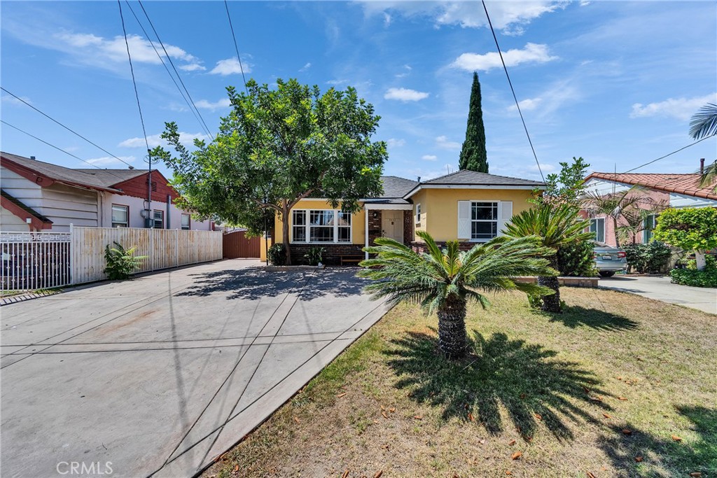 Charming 2 bedroom, 1 bathroom layout with a spacious living room, natural light, and original character. Fully Permited ADU featuring 1 bedroom, 1 bathroom and a kitchen perfect for extended family, guests or rental income potential.
Additional features include a long driveway with ample parking and private backyard space that separates both units. Situated in a quiet residential neighborhood with easy access to schools, shopping, dinning, and major freeways.