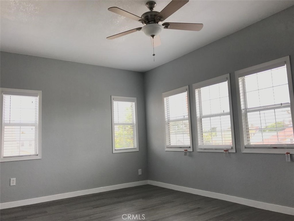 1050 E Hellman Street