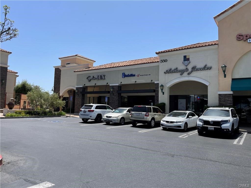 550 E. Betteravia Rd in Santa Maria consists of four highly visible commercial units. Situated within the "College Square Shopping Center”, this complex features major tenants such as Panera Bread, Jamba Juice, Starbucks, and more, all contributing to the heavy traffic the center draws. Located in close proximity to US 101 and Betteravia Rd. Intersection which allows customers ease of access.