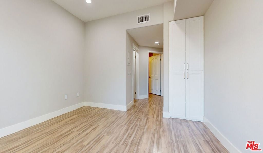 6260 W 3rd Street 2-110