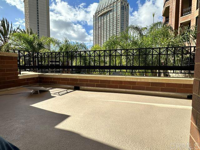 500 W Harbor Drive 318