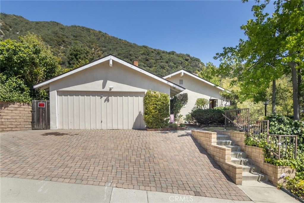 2115 Normanton Drive