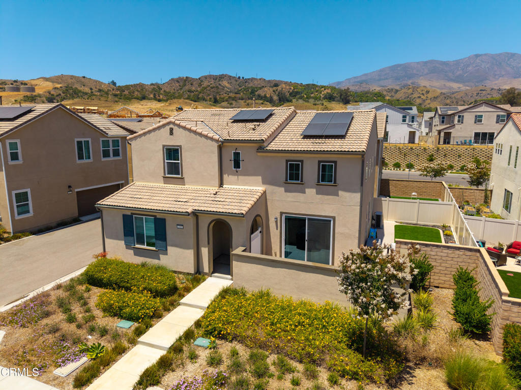 2169 Pomegranate Street