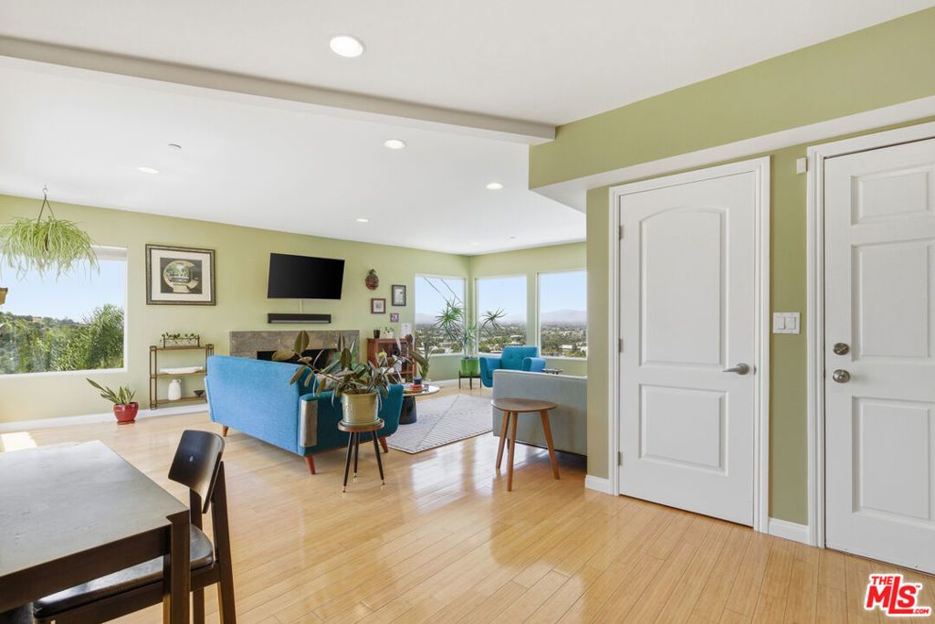 Photo of 11776 Laurelcrest Drive, Studio City, CA 91604 (MLS # 26833217)