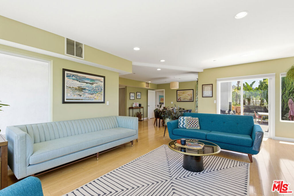 11776 Laurelcrest Drive