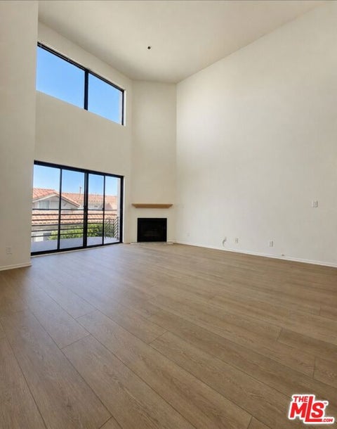 Tiny photo for 832 3rd Street #405, Santa Monica, CA 90403 (MLS # 26861965)
