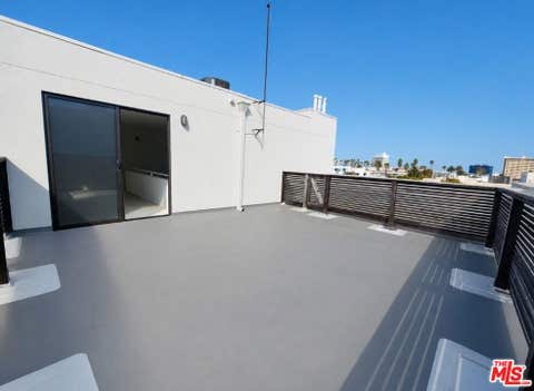 Tiny photo for 832 3rd Street #405, Santa Monica, CA 90403 (MLS # 26861965)