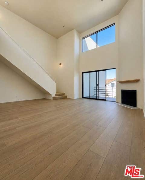 Tiny photo for 832 3rd Street #405, Santa Monica, CA 90403 (MLS # 26861965)