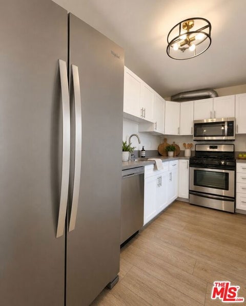 Tiny photo for 832 3rd Street #405, Santa Monica, CA 90403 (MLS # 26861965)