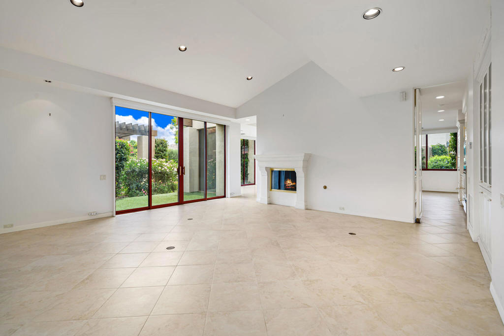 74703 Arroyo Drive
