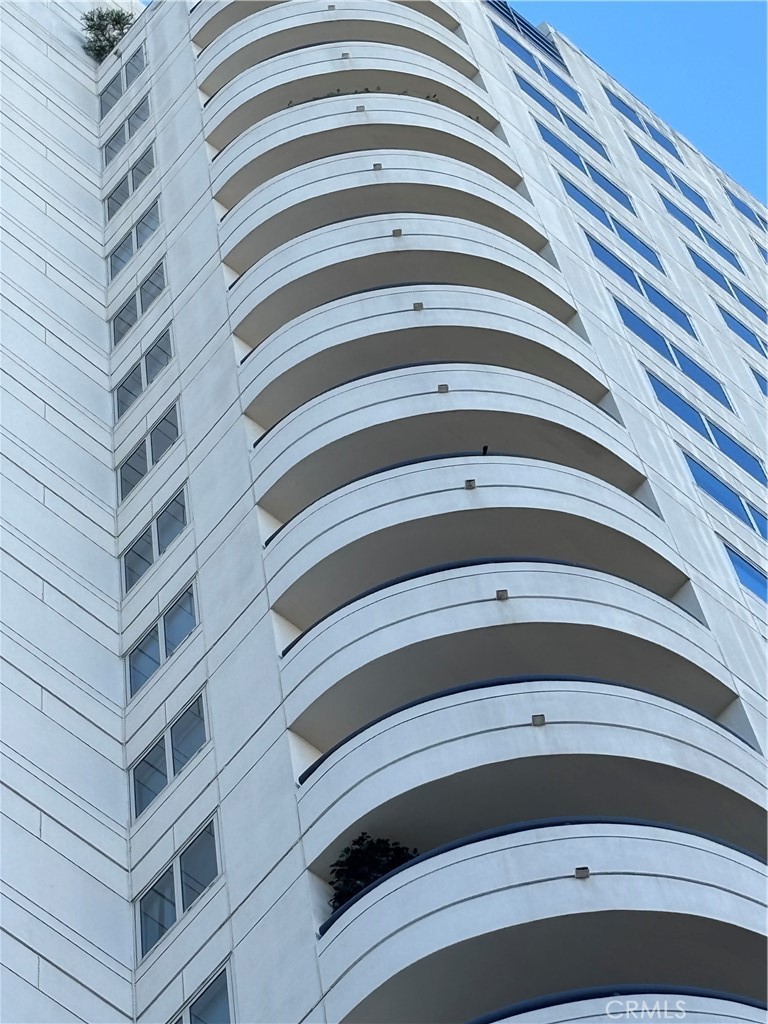 525 E Seaside Way 1801