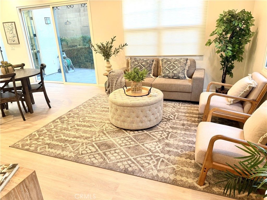 Photo of 93 Painted Trellis, Irvine, CA 92620 (MLS # TR25275000)