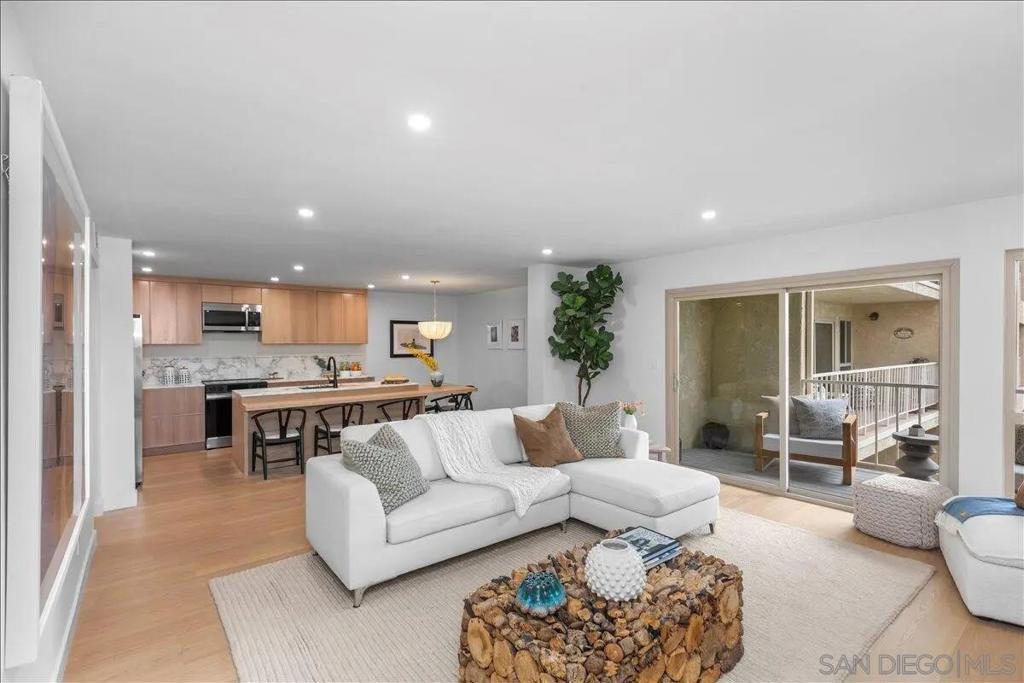 4747 Marina Dr 23