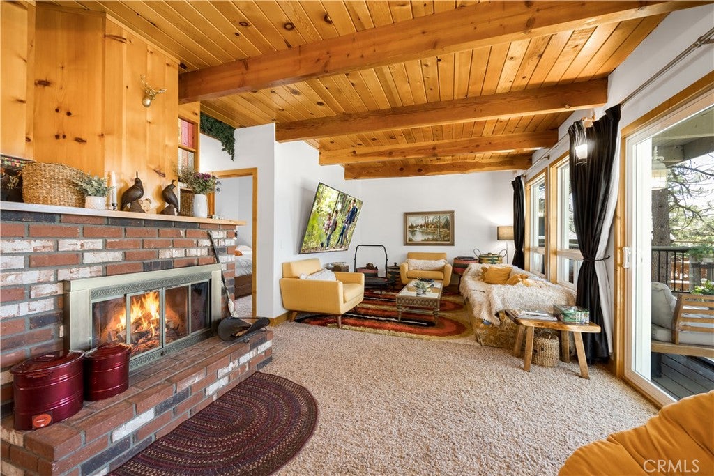 39563 Raccoon Drive