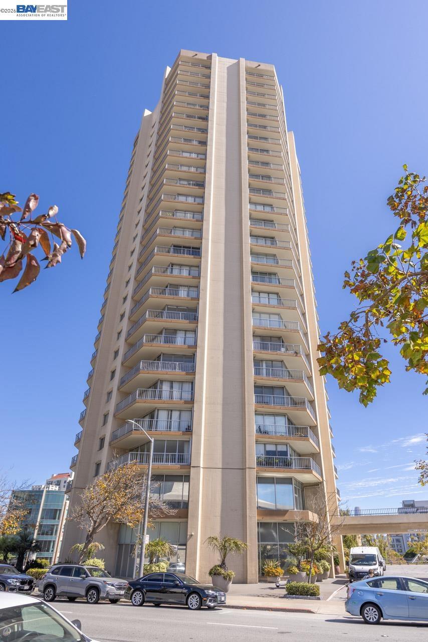 1200 Gough St 3A