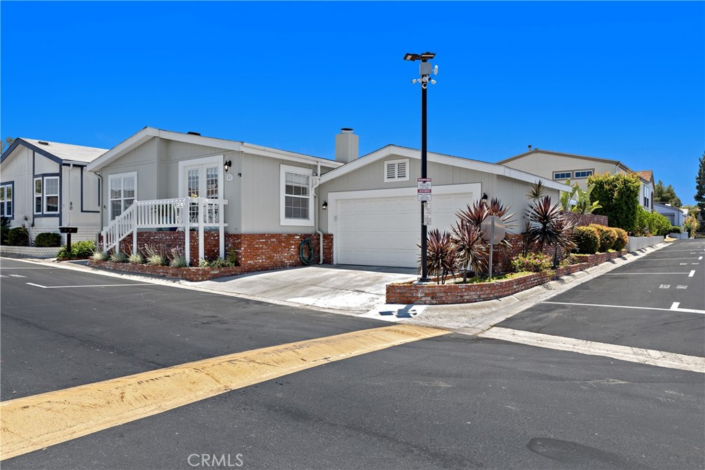 23301 Ridge Route Drive 81