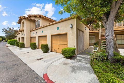 Photo of 123 Timbre, Rancho Santa Margarita, CA 92688 (MLS # OC26119207)