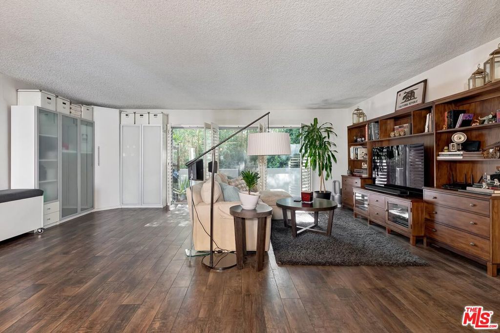 4445 Cartwright Avenue 310