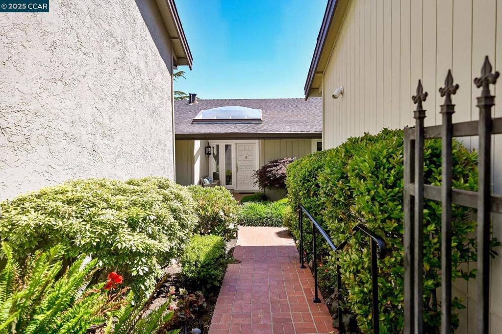 112 Alta Mesa Ct