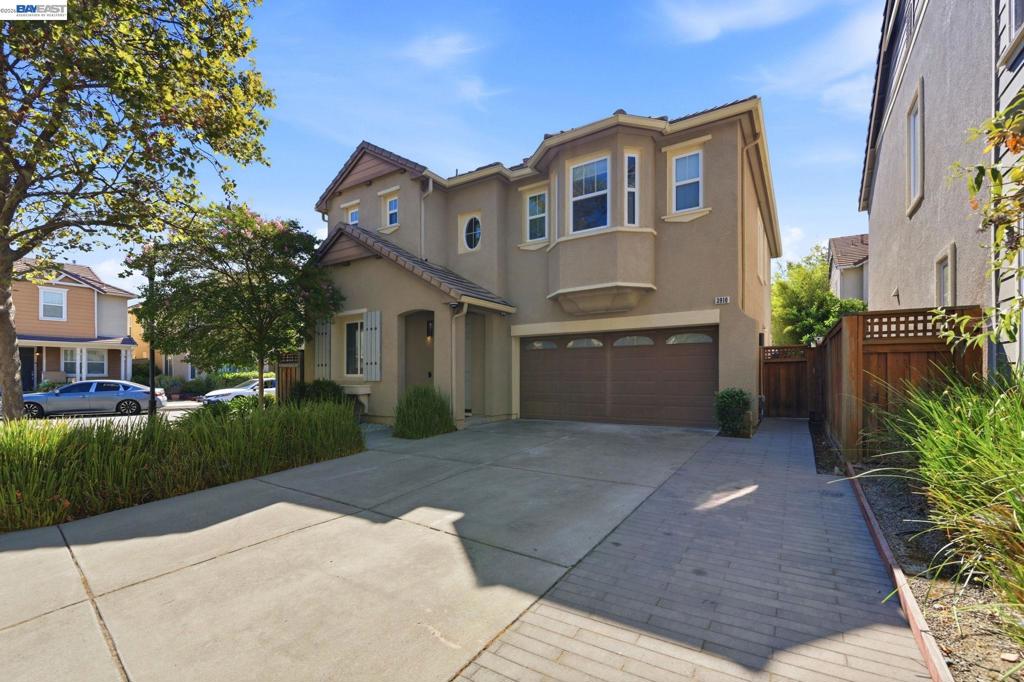 3910 Hidden Grove Ln
