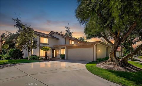 Photo of 680 Via Zapata, Riverside, CA 92507 (MLS # IV26043587)