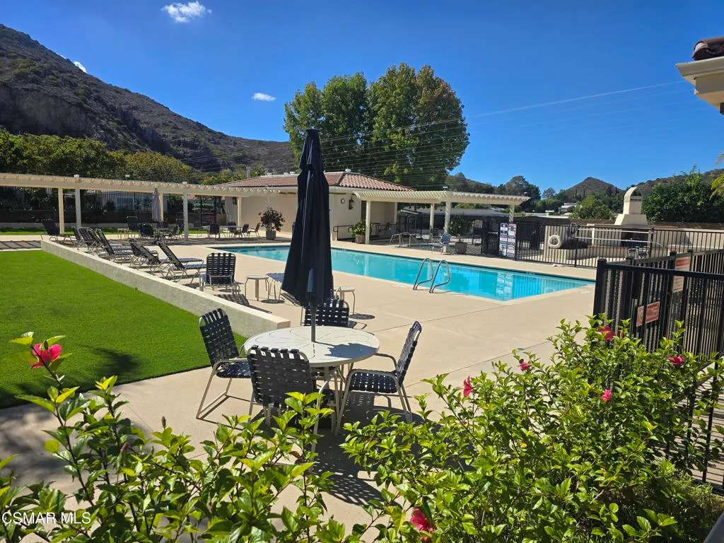 Camarillo, California 93012, United States, 2 Bedrooms Bedrooms, ,2 BathroomsBathrooms,Residential,Active,229151